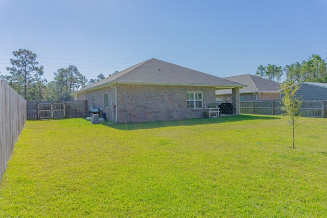 exterior space featuring a lawn