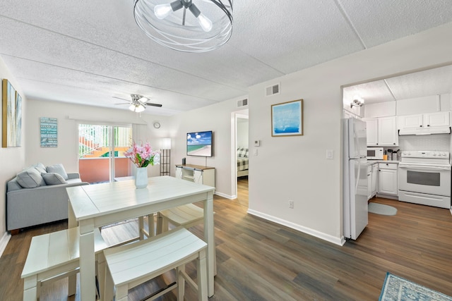 209 W Miracle Strip Pkwy Apt C201, Mary Esther, FL 32569 - photo 9