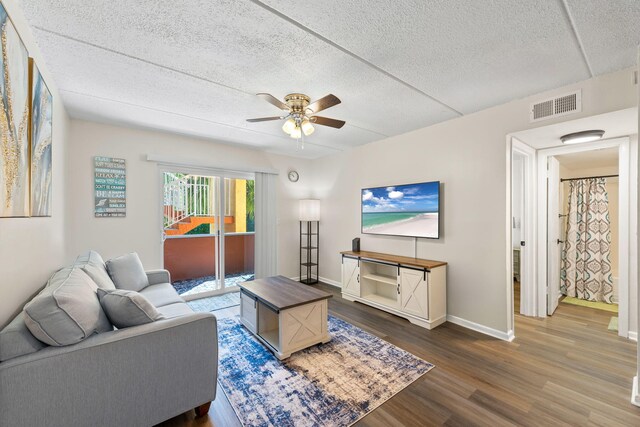 209 W Miracle Strip Pkwy Apt C201, Mary Esther, FL 32569 - photo 4