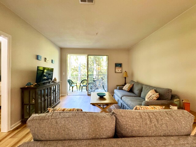 200 Sandestin Ln Unit 1307, Miramar Beach, FL 32550 - living room featuring light wood-style flooring and baseboards