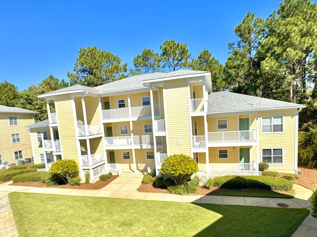 view of building exterior