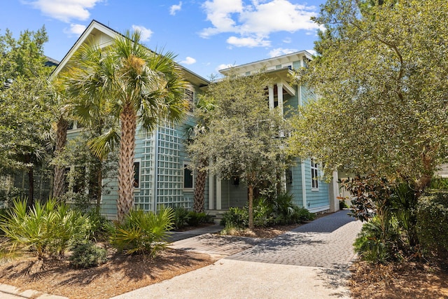 view of front of home