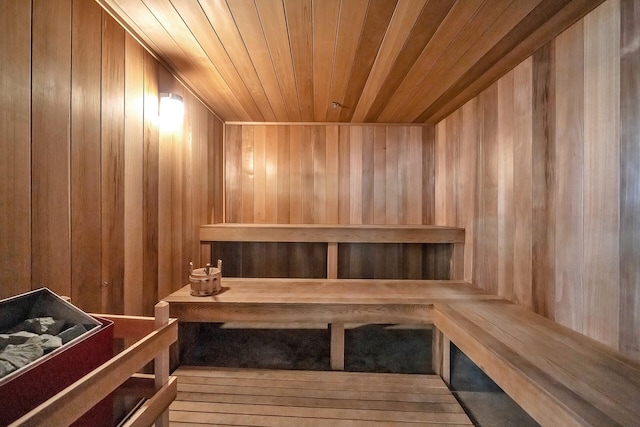 view of sauna / steam room