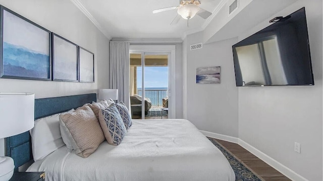 bedroom with ceiling fan, crown molding, and wood-type flooring