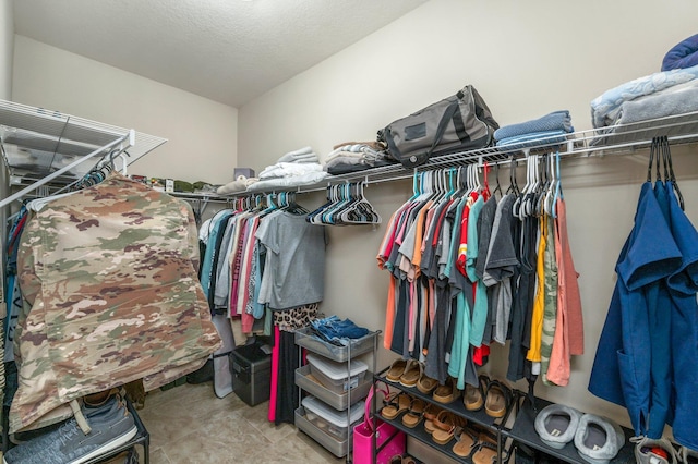 2137 Janet St, Navarre, FL 32566 - view of walk in closet