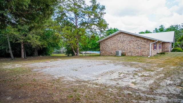 1097 Bob Mccaskill Dr, Defuniak Springs, FL 32433 - view of yard featuring central AC unit