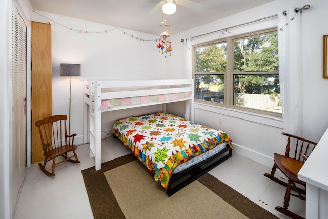 bedroom with ceiling fan