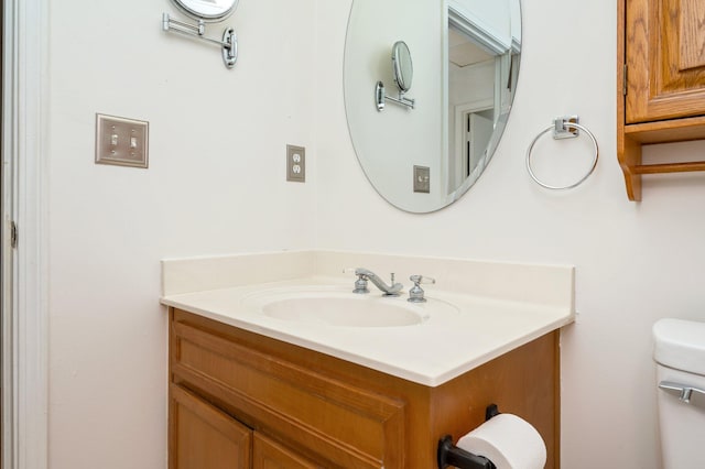9 Holly Rd, Crestview, FL 32539 - half bathroom with vanity and toilet