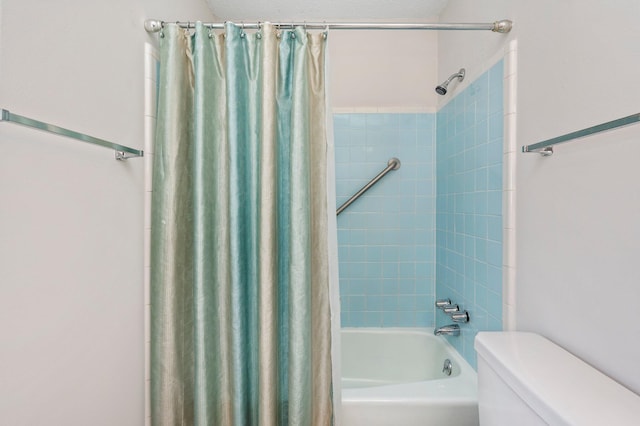 813 Linden Ave, Niceville, FL 32578 - bathroom featuring toilet and shower / bathtub combination with curtain