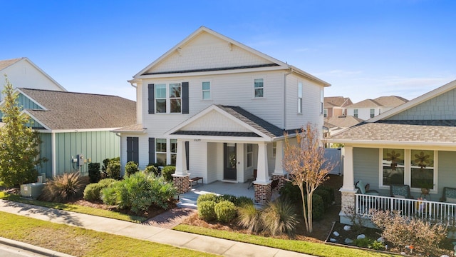 front facade featuring a porch