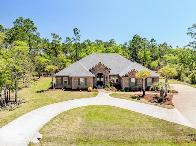 view of front of property with a front lawn