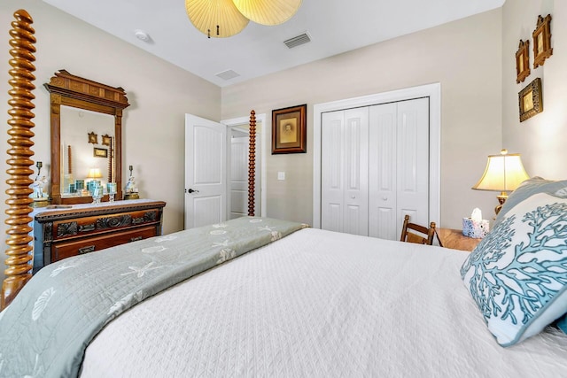 bedroom featuring a closet and ceiling fan