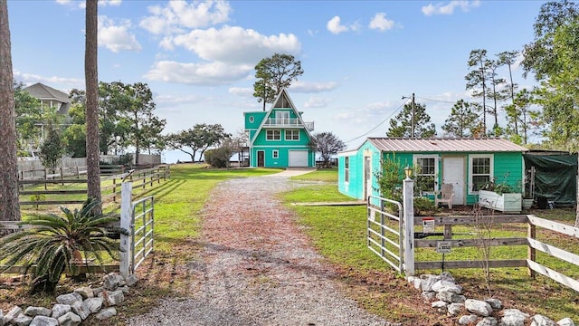 view of front of property with a front lawn