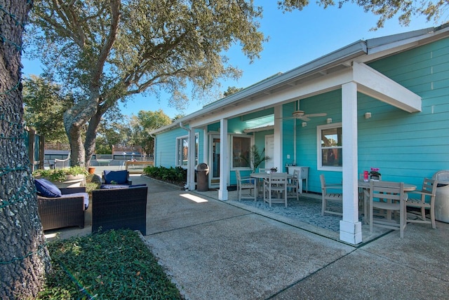 view of patio featuring ceiling fan and an outdoor hangout area