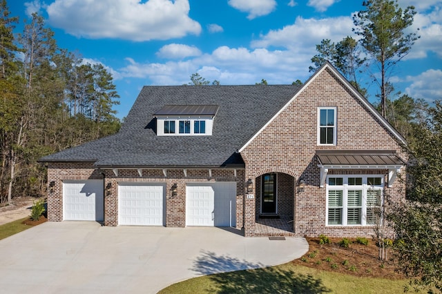 view of front facade with a garage