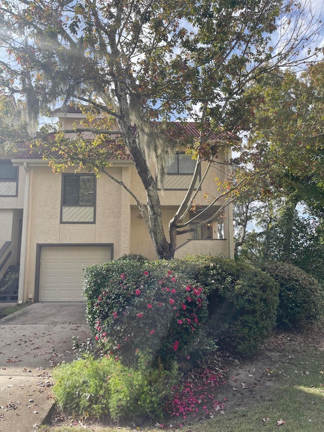 view of front of house with a garage