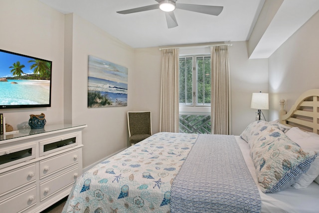 bedroom with ceiling fan