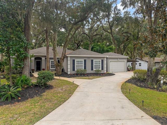 ranch-style house with a front yard