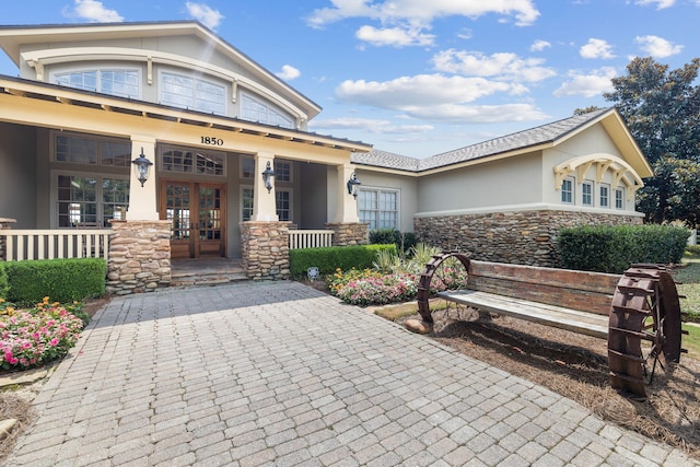 view of front of home featuring a porch