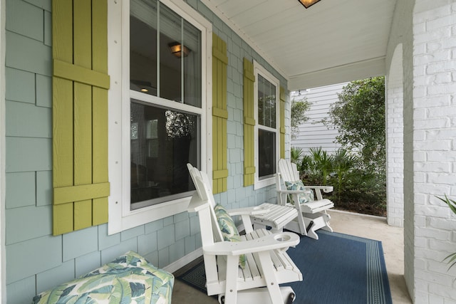 view of patio featuring covered porch