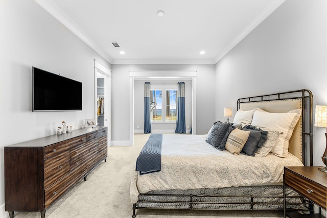 bedroom featuring baseboards, visible vents, light colored carpet, crown molding, and recessed lighting