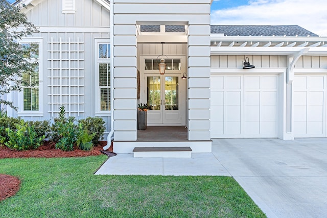 property entrance featuring a garage