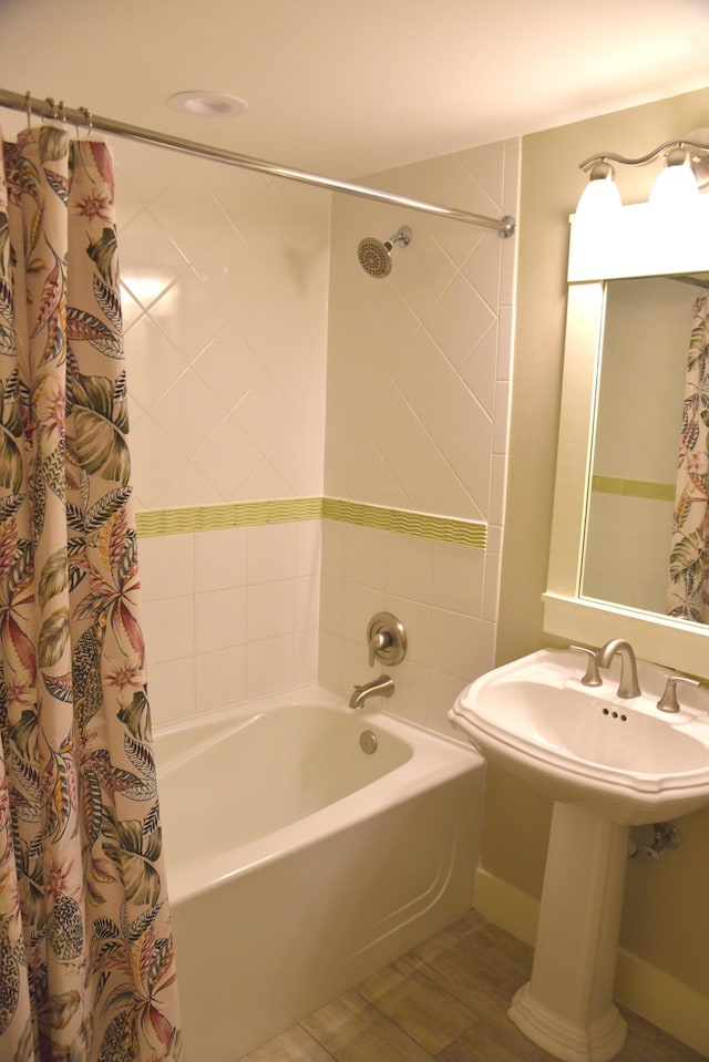 9200 Baytowne Wharf Blvd Unit 444/446, Miramar Beach, FL 32550 - bathroom with shower / bath combo