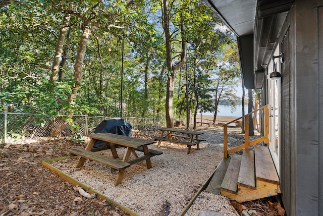 view of yard featuring a water view