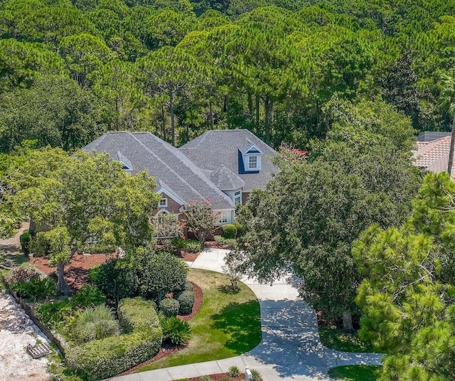 bird's eye view with a forest view