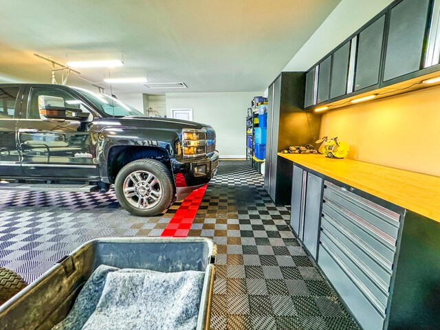 624 Tournament Ln, Freeport, FL 32439 - view of garage