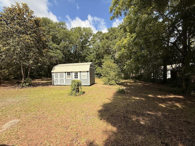 299 Carl Pl, Crestview, FL 32539 - view of grassy yard with a view of trees
