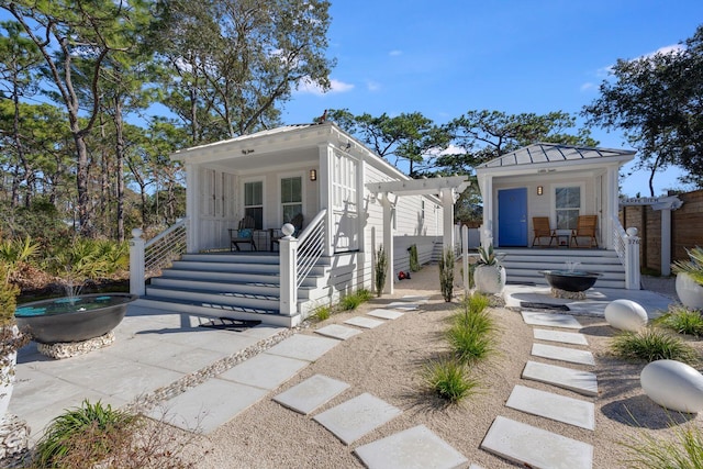 view of front of house featuring covered porch