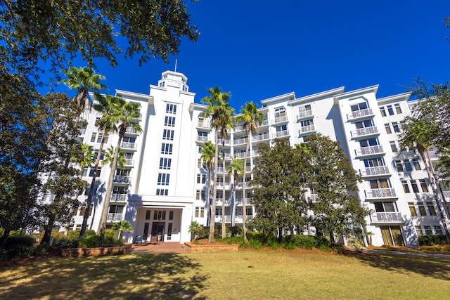 view of building exterior