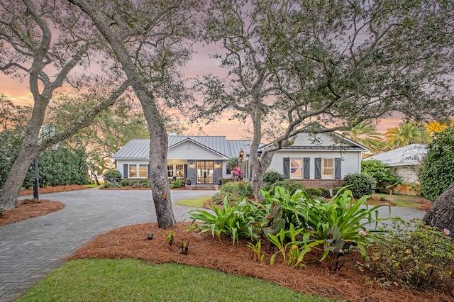 view of front of house with a porch