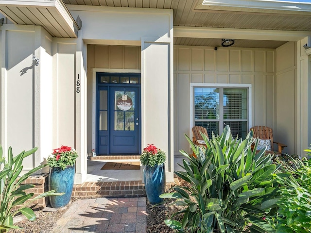 view of property entrance