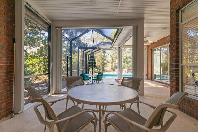 view of sunroom / solarium