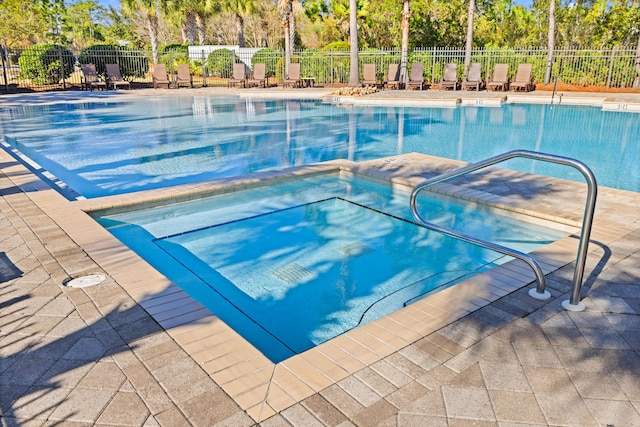 view of swimming pool