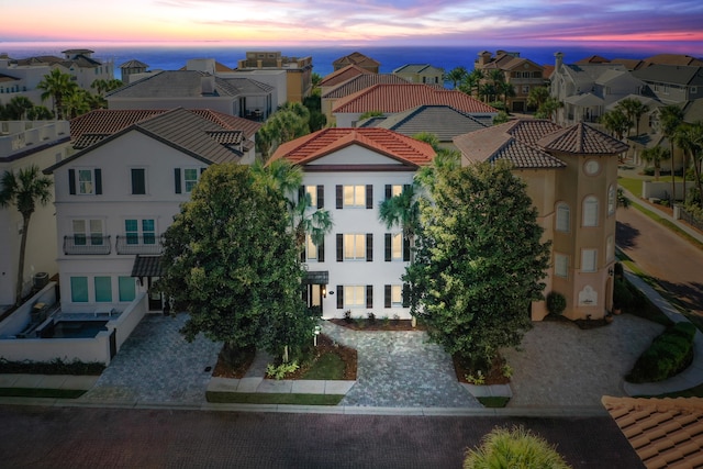 view of aerial view at dusk