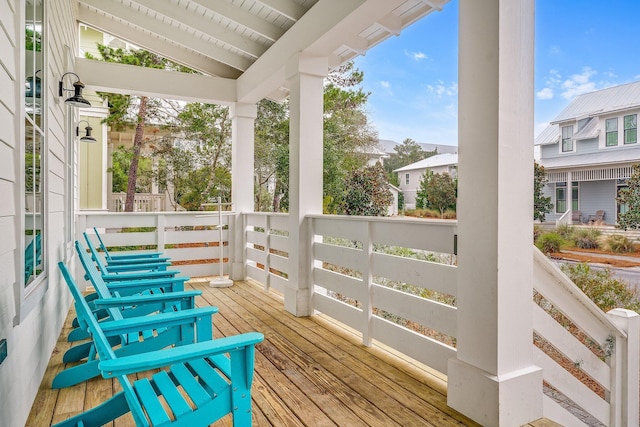 balcony featuring covered porch