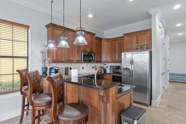 1900 Baytowne Loop, Miramar Beach, FL 32550 - kitchen with stainless steel appliances, a peninsula, tasteful backsplash, baseboards, and recessed lighting
