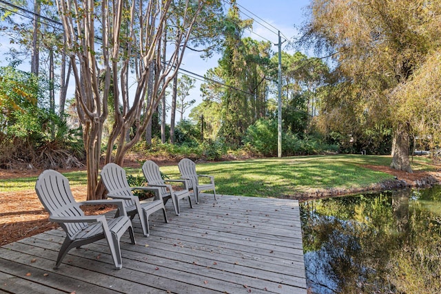 exterior space featuring a yard