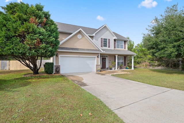 view of front facade featuring a front lawn