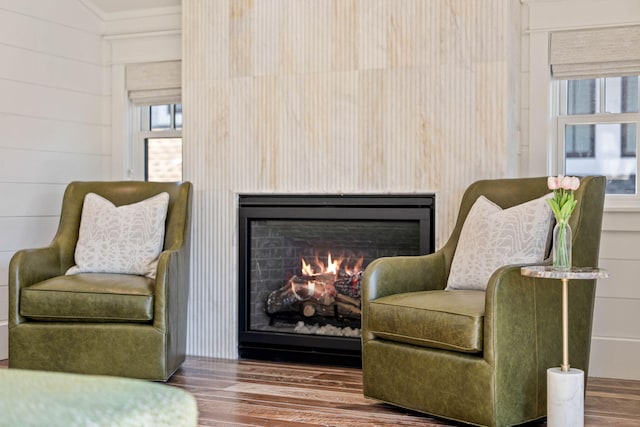 living area featuring hardwood / wood-style floors