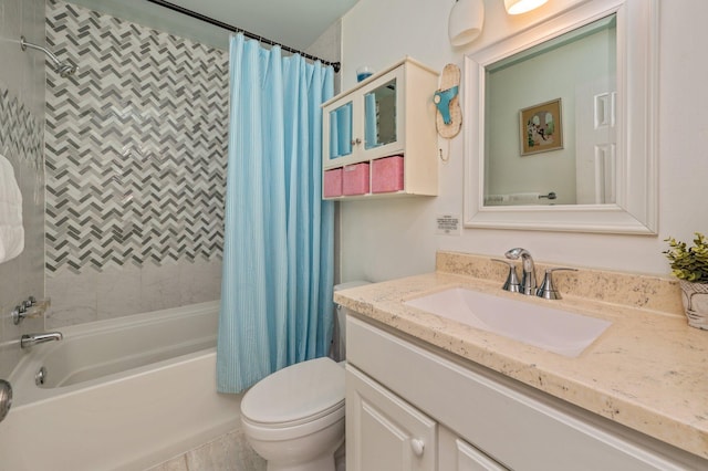 full bathroom featuring shower / bath combo with shower curtain, vanity, and toilet