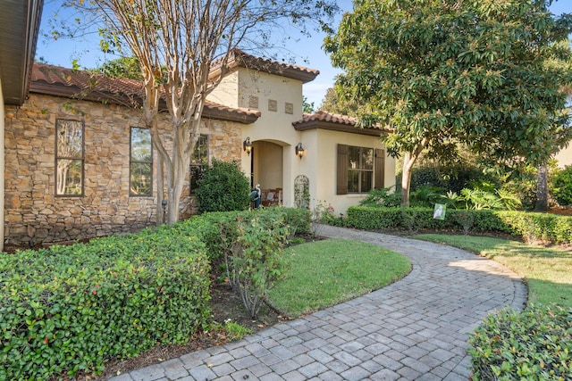 view of mediterranean / spanish-style home