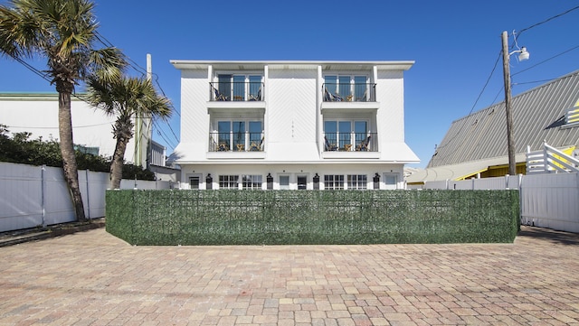 1656 Scenic Gulf Dr, Destin FL, 32550, 6 bedrooms, 9 baths house for sale