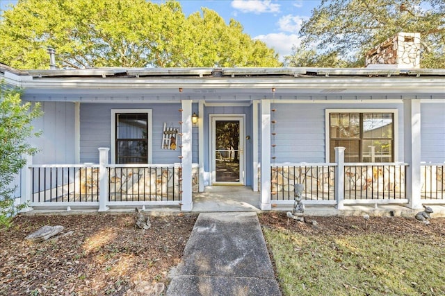 view of front facade with a porch