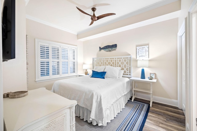 bedroom with ceiling fan, wood-type flooring, and ornamental molding