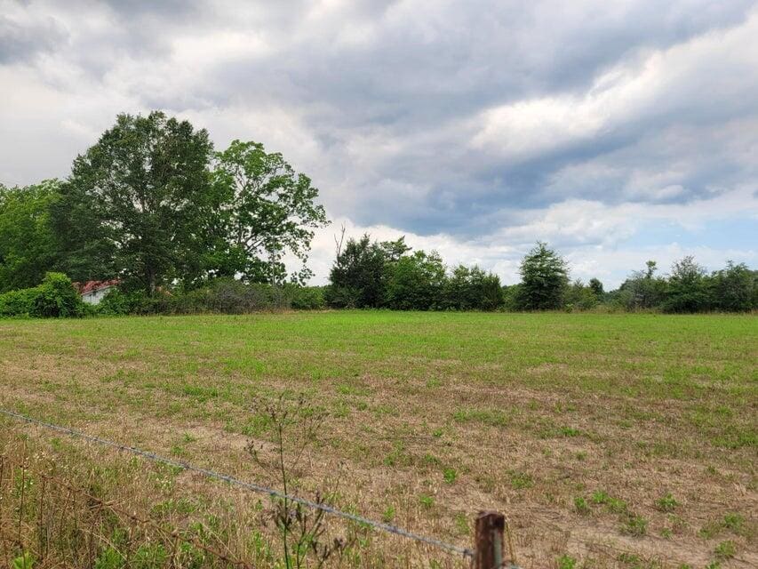 682 Williams Rd, Defuniak Springs, FL 32433