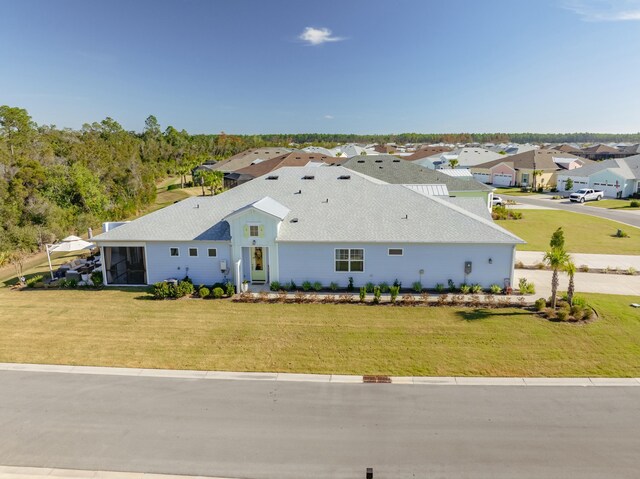 view of front of property with a front yard